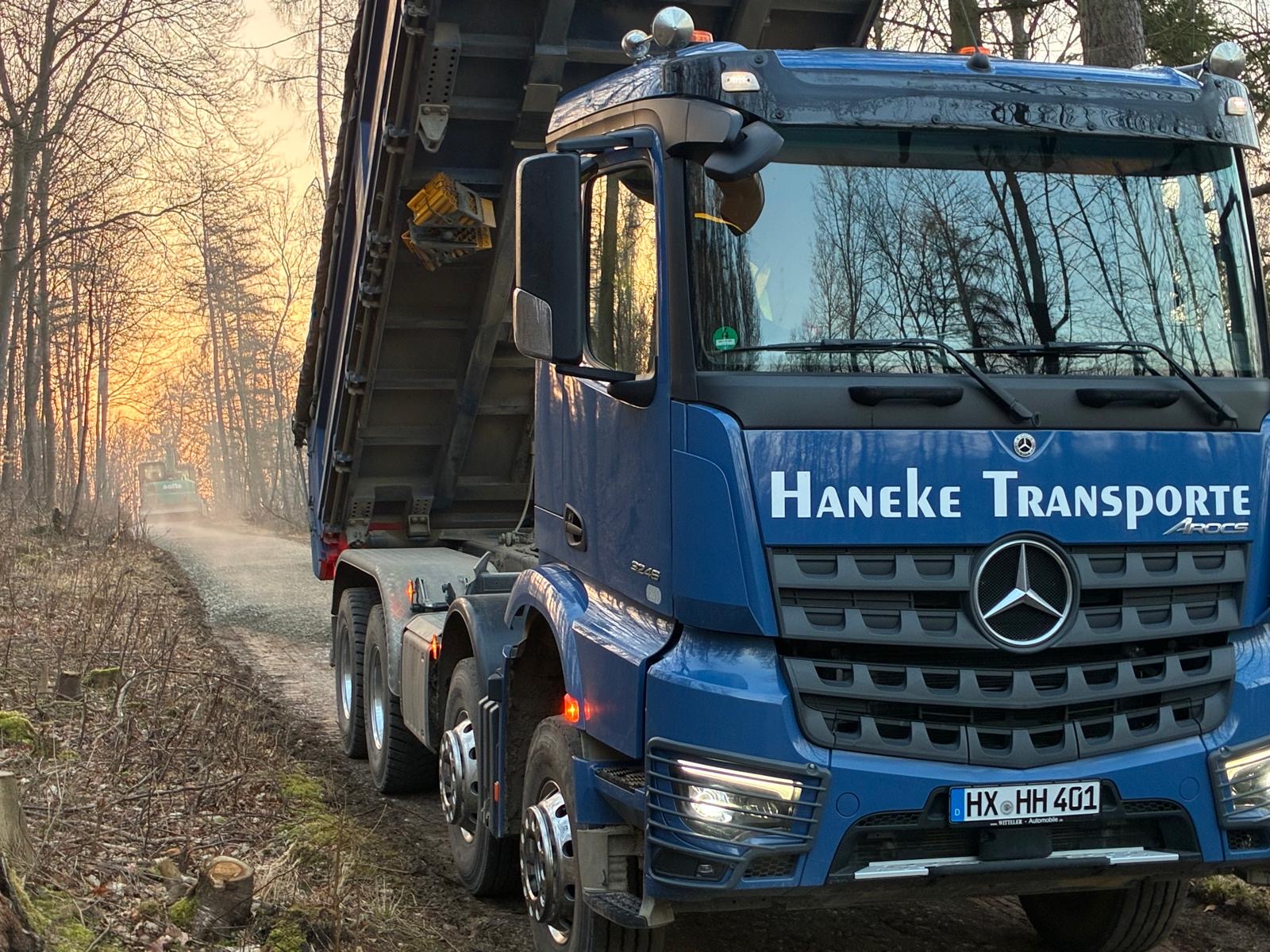 LKW von Haneke Transporte im Einsatz